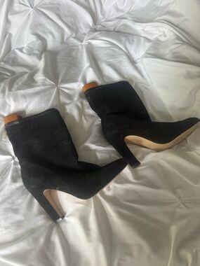 Stuart Weitzman Women's Black Suede Pointed-Toe High Heel Ankle Booties